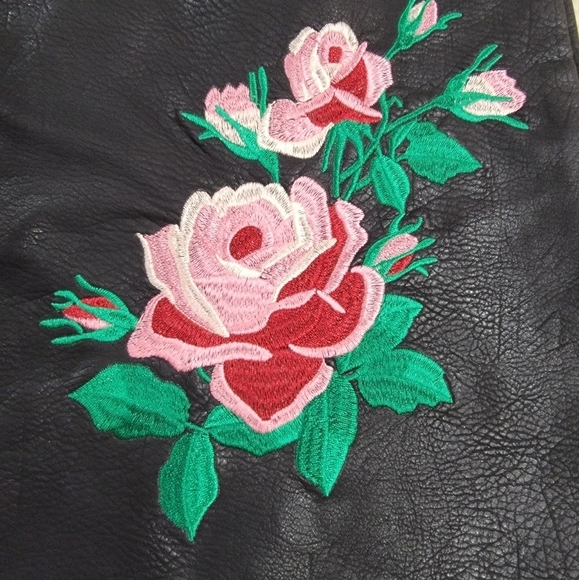 Molly Green Black Faux Leather Floral Embroidery Skirt Studs Zipper Front Size S - Picture 3 of 15